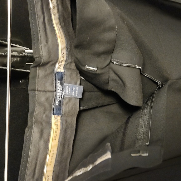 Burberry pants - Picture 3 of 6